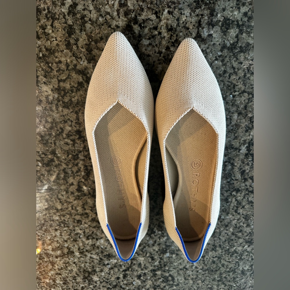 Rothy's Ecru Tortoise Shell Sole The Point Flats - Size 10 - Lightly worn